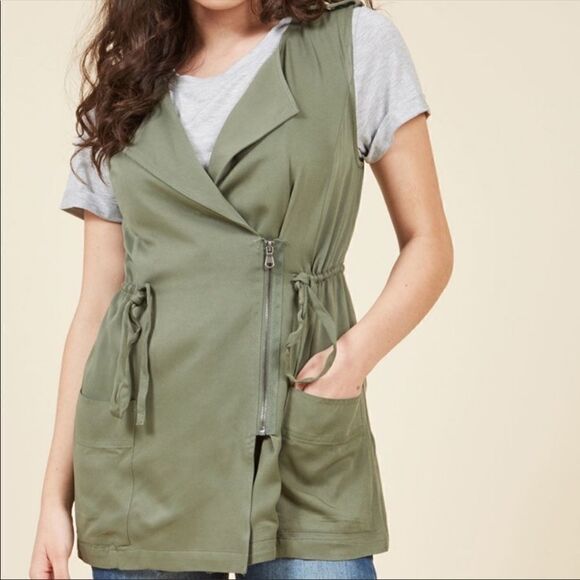 ModCloth Olive Haute Utility Cargo Drape Vest small - Picture 1 of 10